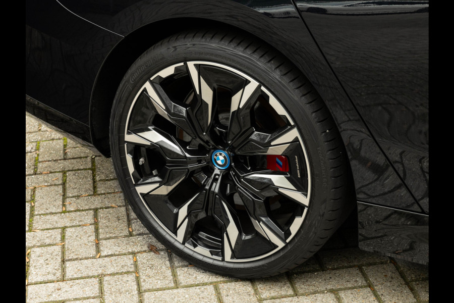 BMW 5 Serie Touring 550e xDrive M-Sport Pro - Pano - Onderstel Prof - Driving Ass Plus - Harman Kardon