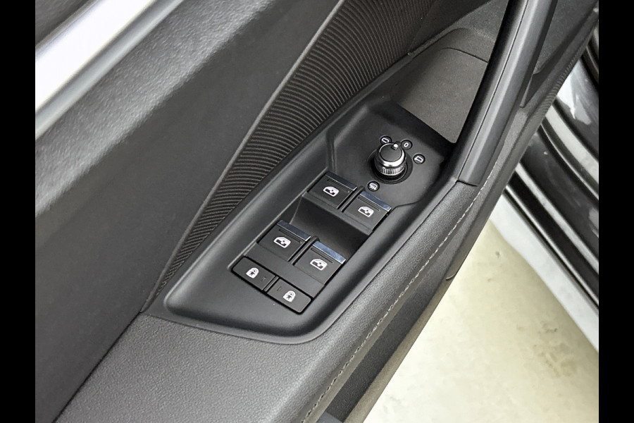 Audi A3 Sportback 35 TFSI S edition (STOELVERWARMING, SPORTSTOELEN, LED, CLIMA, 1e EIGENAAR, GOED ONDERHOUDEN)