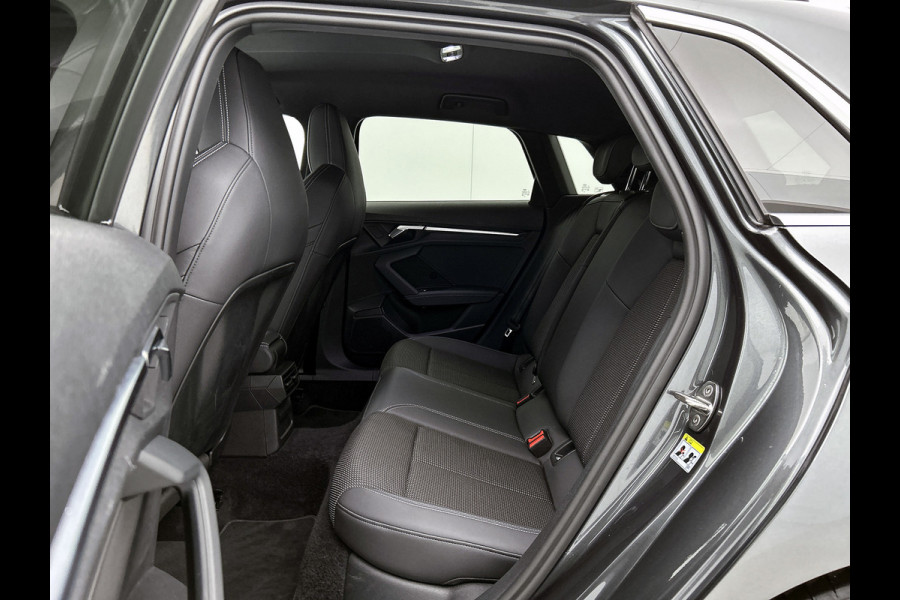 Audi A3 Sportback 35 TFSI S edition (STOELVERWARMING, SPORTSTOELEN, LED, CLIMA, 1e EIGENAAR, GOED ONDERHOUDEN)