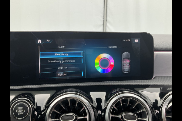 Mercedes-Benz A-Klasse 180 Business Solution AMG Pano Memory Sfeerverl Carplay Led Stoelverw VOL!