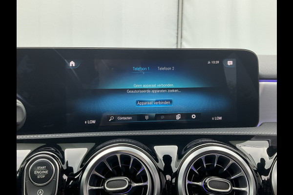 Mercedes-Benz A-Klasse 180 Business Solution AMG Pano Memory Sfeerverl Carplay Led Stoelverw VOL!