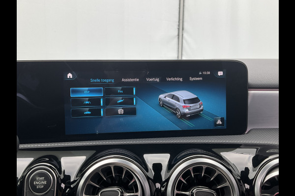 Mercedes-Benz A-Klasse 180 Business Solution AMG Pano Memory Sfeerverl Carplay Led Stoelverw VOL!