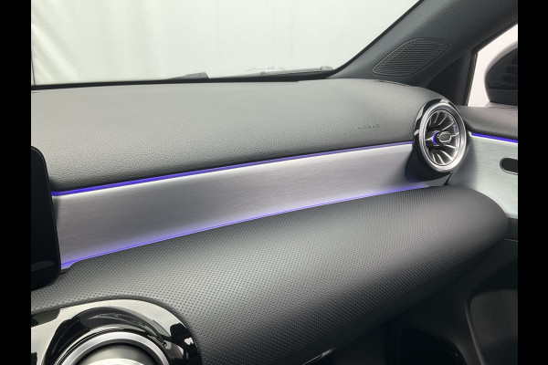 Mercedes-Benz A-Klasse 180 Business Solution AMG Pano Memory Sfeerverl Carplay Led Stoelverw VOL!