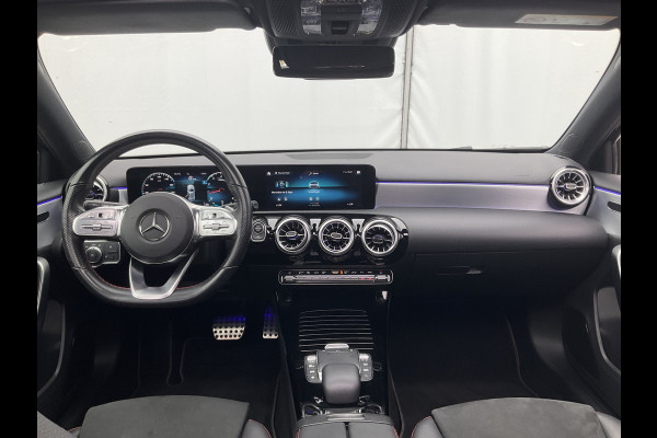 Mercedes-Benz A-Klasse 180 Business Solution AMG Pano Memory Sfeerverl Carplay Led Stoelverw VOL!