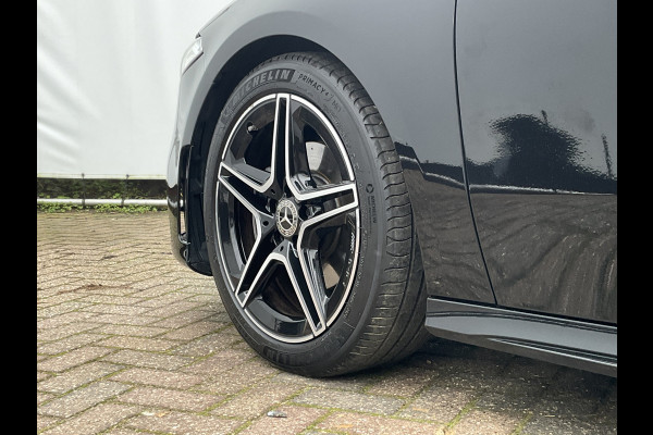 Mercedes-Benz A-Klasse 180 Business Solution AMG Pano Memory Sfeerverl Carplay Led Stoelverw VOL!
