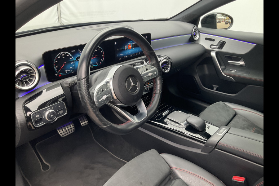 Mercedes-Benz A-Klasse 180 Business Solution AMG Pano Memory Sfeerverl Carplay Led Stoelverw VOL!