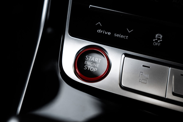 Audi RSQ8 4.0 TFSI quattro - Akrapovic | Panorama | B&O | Massage | Elek. Trekhaak | Memory