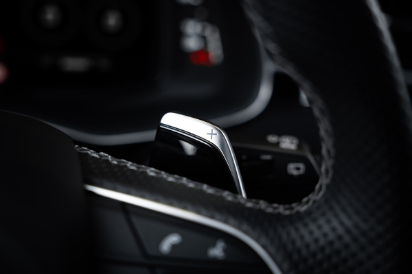 Audi RSQ8 4.0 TFSI quattro - Akrapovic | Panorama | B&O | Massage | Elek. Trekhaak | Memory