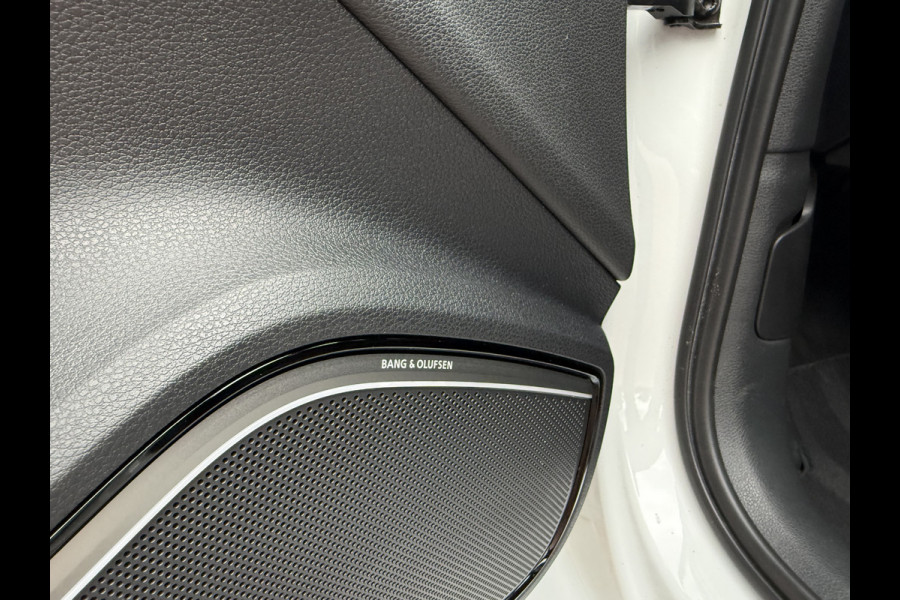 Audi A3 Limousine 2.0 TFSI 190pk quattro Sport S Line | Pano dak Audi A3 Limousine 2.0 TFSI 190pk quattro Sport S Line | Pano dak