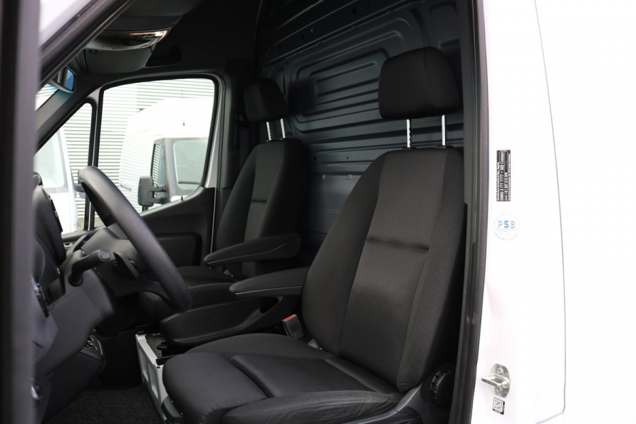 Mercedes-Benz eSprinter L2 H2 55 kWh Airco 270gr Achterdeuren