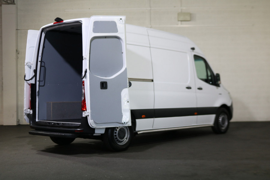 Mercedes-Benz eSprinter L2 H2 55 kWh Airco 270gr Achterdeuren