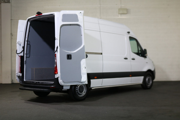 Mercedes-Benz eSprinter L2 H2 55 kWh Airco 270gr Achterdeuren