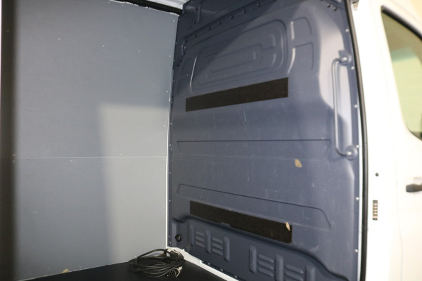 Mercedes-Benz eSprinter L2 H2 55 kWh Airco 270gr Achterdeuren