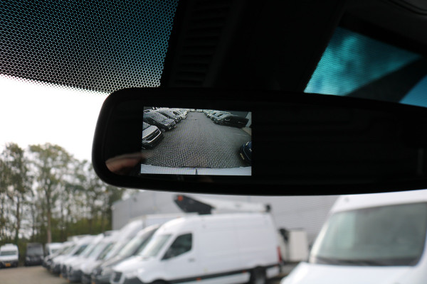 Mercedes-Benz eSprinter L2 H2 55 kWh Airco 270gr Achterdeuren