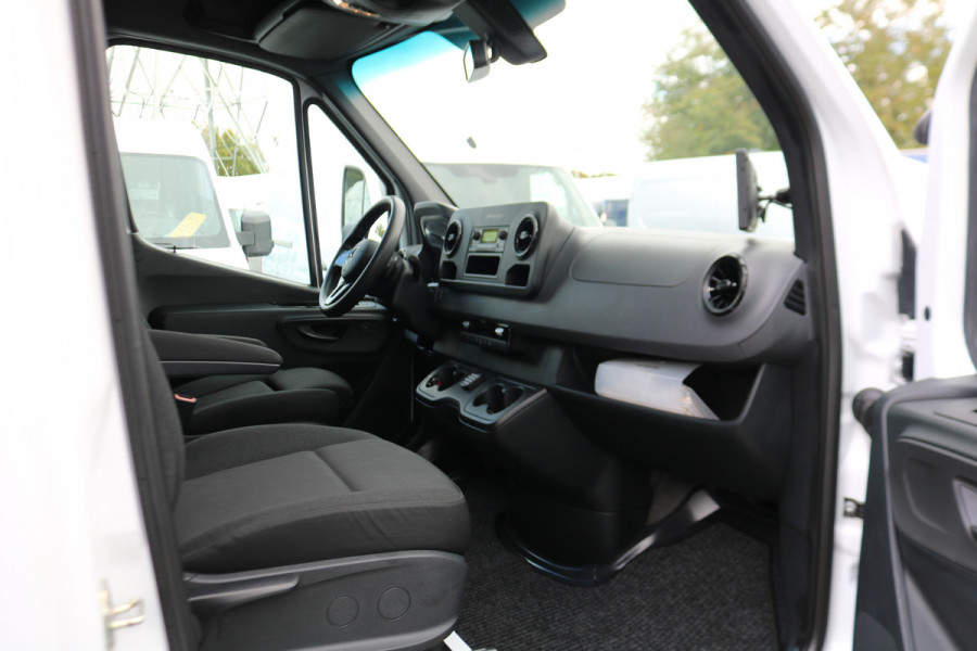 Mercedes-Benz eSprinter L2 H2 55 kWh Airco 270gr Achterdeuren