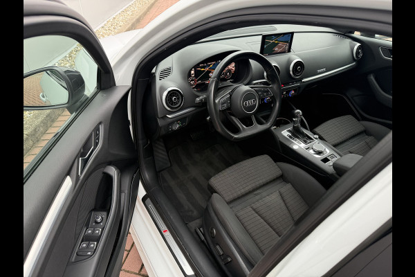 Audi A3 Limousine 2.0 TFSI 190pk quattro Sport S Line | Pano dak Audi A3 Limousine 2.0 TFSI 190pk quattro Sport S Line | Pano dak