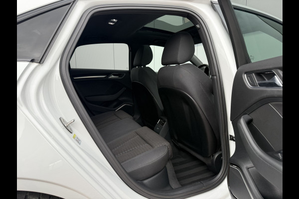 Audi A3 Limousine 2.0 TFSI 190pk quattro Sport S Line | Pano dak Audi A3 Limousine 2.0 TFSI 190pk quattro Sport S Line | Pano dak