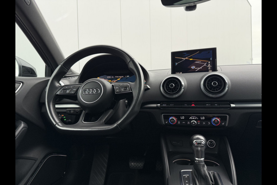 Audi A3 Limousine 2.0 TFSI 190pk quattro Sport S Line | Pano dak Audi A3 Limousine 2.0 TFSI 190pk quattro Sport S Line | Pano dak