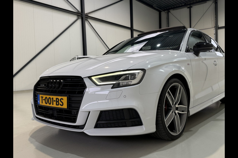 Audi A3 Limousine 2.0 TFSI 190pk quattro Sport S Line | Pano dak Audi A3 Limousine 2.0 TFSI 190pk quattro Sport S Line | Pano dak