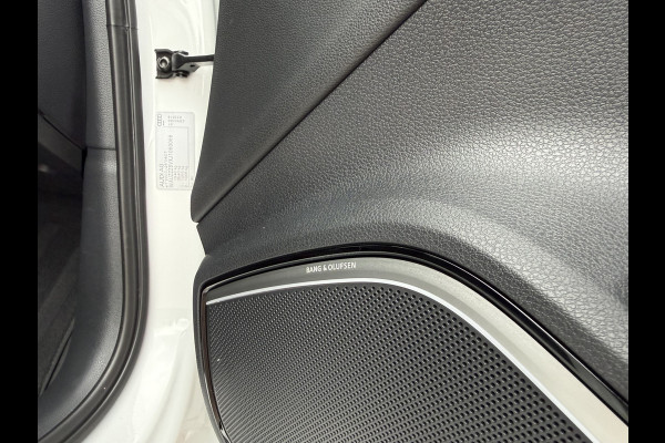 Audi A3 Limousine 2.0 TFSI 190pk quattro Sport S Line | Pano dak Audi A3 Limousine 2.0 TFSI 190pk quattro Sport S Line | Pano dak