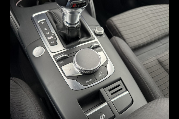 Audi A3 Limousine 2.0 TFSI 190pk quattro Sport S Line | Pano dak Audi A3 Limousine 2.0 TFSI 190pk quattro Sport S Line | Pano dak