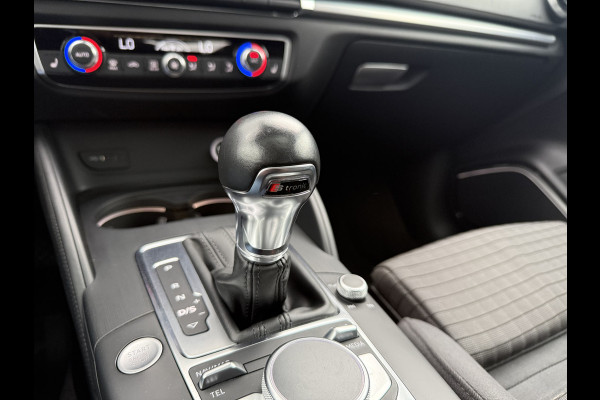 Audi A3 Limousine 2.0 TFSI 190pk quattro Sport S Line | Pano dak Audi A3 Limousine 2.0 TFSI 190pk quattro Sport S Line | Pano dak