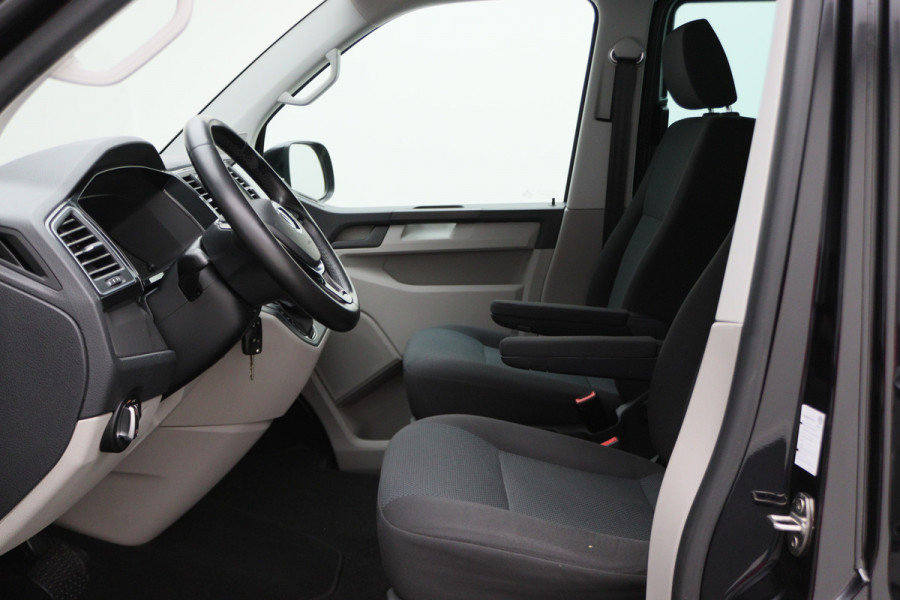 Volkswagen Transporter 2.0 TDI L2H1 DC Highline Navigatie, Cruise, Trekhaak, DAB, PDC, Bluetooth