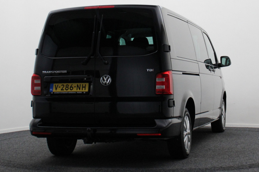 Volkswagen Transporter 2.0 TDI L2H1 DC Highline Navigatie, Cruise, Trekhaak, DAB, PDC, Bluetooth