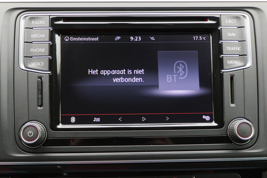 Volkswagen Transporter 2.0 TDI L2H1 DC Highline Navigatie, Cruise, Trekhaak, DAB, PDC, Bluetooth