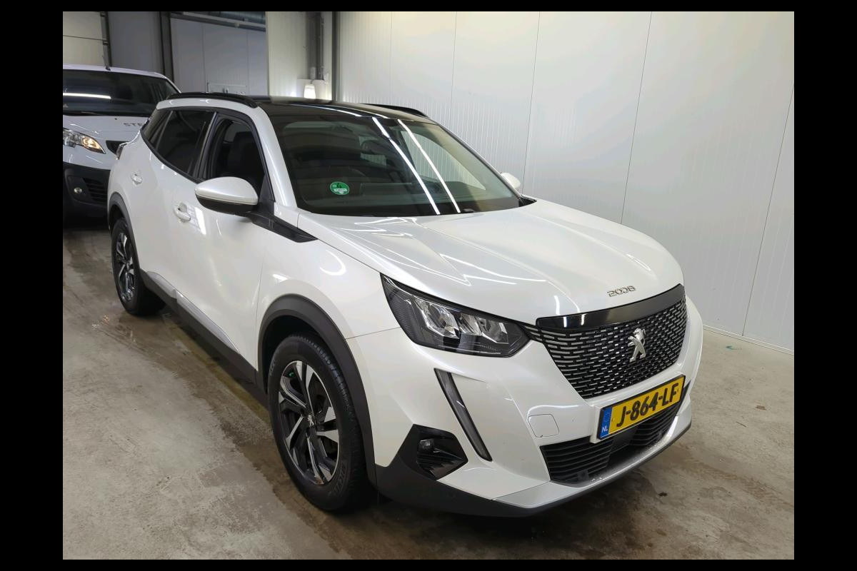 Peugeot 2008 1.2 PureTech 130pk Allure Pack Auto. Panoramadak Navigatie Apple Carplay/Android Auto Camera Parkeersensoren Adaptive Cruise Control Virtual Cockpit Climate Control Lichtmetalen velgen Peugeot 2008 1.2 PureTech 130pk Allure Pack Auto. Panoramadak Navigatie Apple Carplay/Android Auto Camera Parkeersensoren Adaptive Cruise Control Virtual Cockpit Climate Control Lichtmetalen velgen