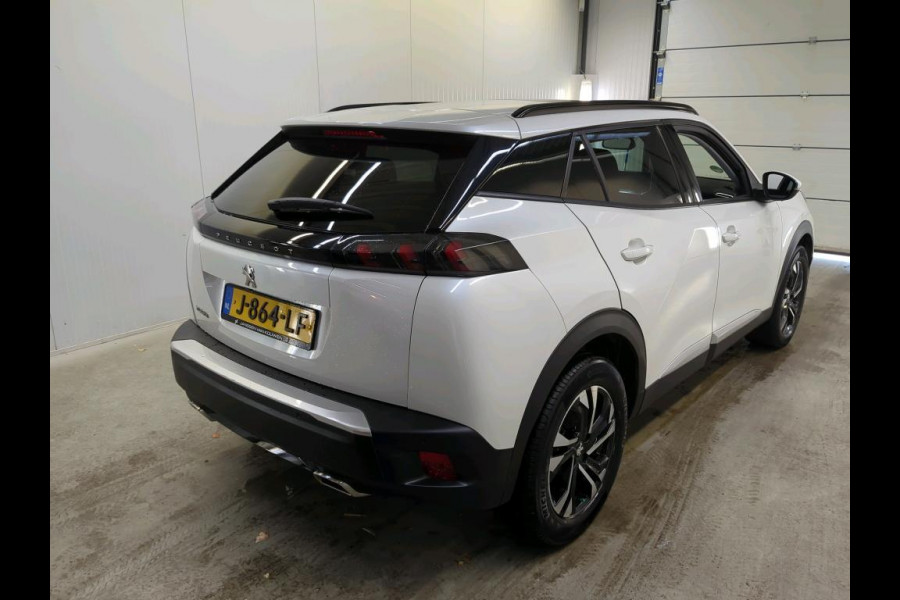 Peugeot 2008 1.2 PureTech 130pk Allure Pack Auto. Panoramadak Navigatie Apple Carplay/Android Auto Camera Parkeersensoren Adaptive Cruise Control Virtual Cockpit Climate Control Lichtmetalen velgen