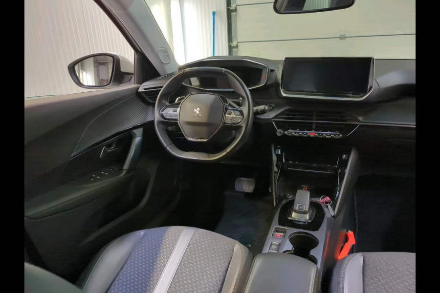 Peugeot 2008 1.2 PureTech 130pk Allure Pack Auto. Panoramadak Navigatie Apple Carplay/Android Auto Camera Parkeersensoren Adaptive Cruise Control Virtual Cockpit Climate Control Lichtmetalen velgen