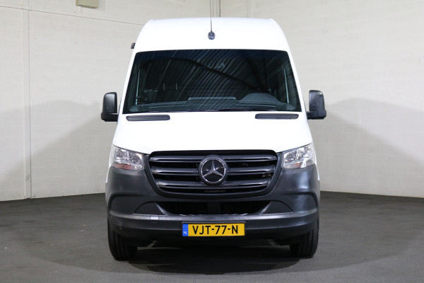 Mercedes-Benz eSprinter L2 H2 55 kWh Airco 270gr Achterdeuren Mercedes-Benz eSprinter L2 H2 55 kWh Airco 270gr Achterdeuren