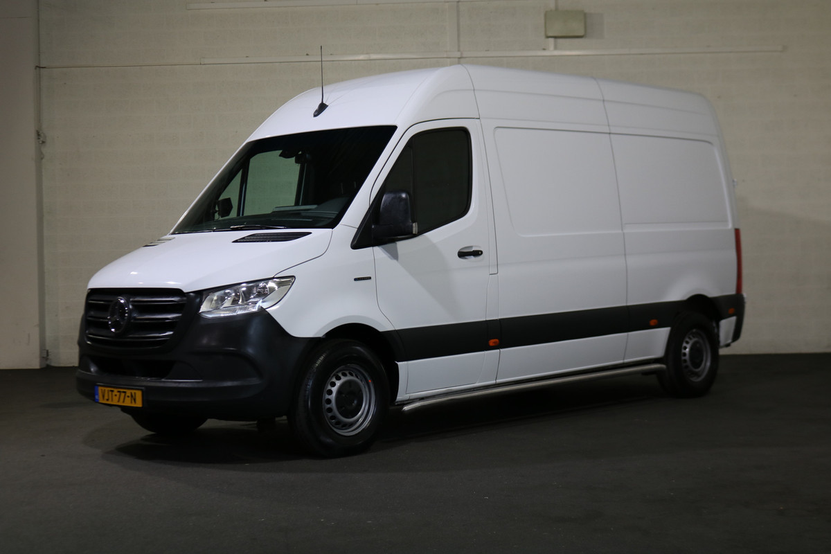 Mercedes-Benz eSprinter L2 H2 55 kWh Airco 270gr Achterdeuren