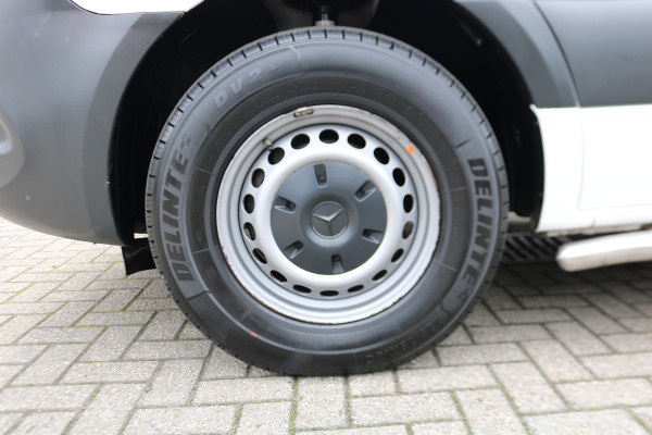 Mercedes-Benz eSprinter L2 H2 55 kWh Airco 270gr Achterdeuren Mercedes-Benz eSprinter L2 H2 55 kWh Airco 270gr Achterdeuren