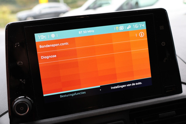 Citroën Berlingo 1.6 BlueHDI | Rolstoelbus | BPM / BTW Vrij | Marge | Navigatie | CarPlay | Airco | Cruise control | Elek. ramen | Euro 6 | Nieuwe APK | NAP Logisch | NL Auto