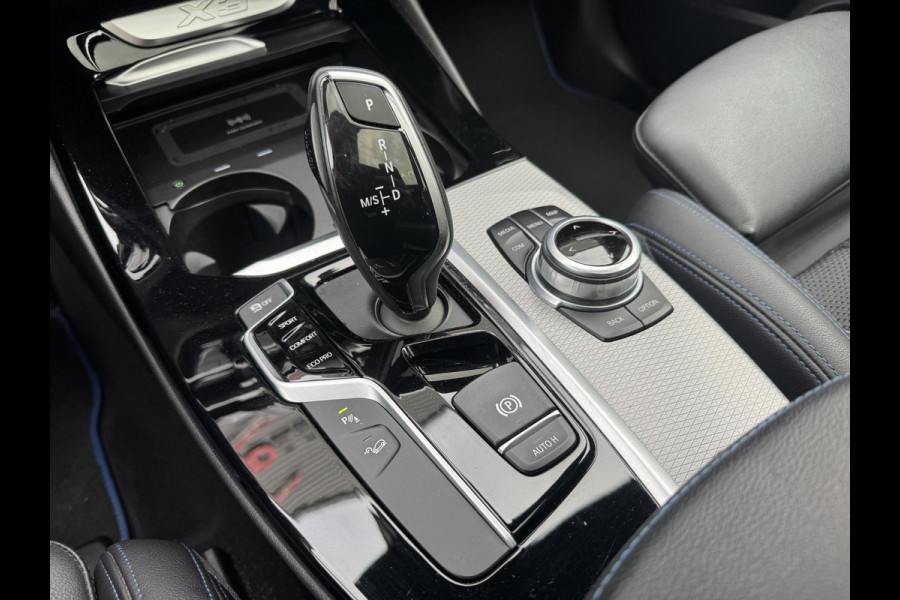 BMW X3 xDrive20i High Executive M-Sport | Panoramadak | Head-Up Display | Camera | Elektrische Trekhaak |