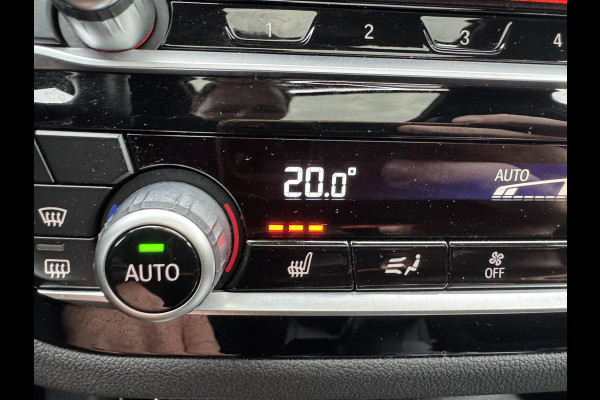 BMW X3 xDrive20i High Executive M-Sport | Panoramadak | Head-Up Display | Camera | Elektrische Trekhaak |