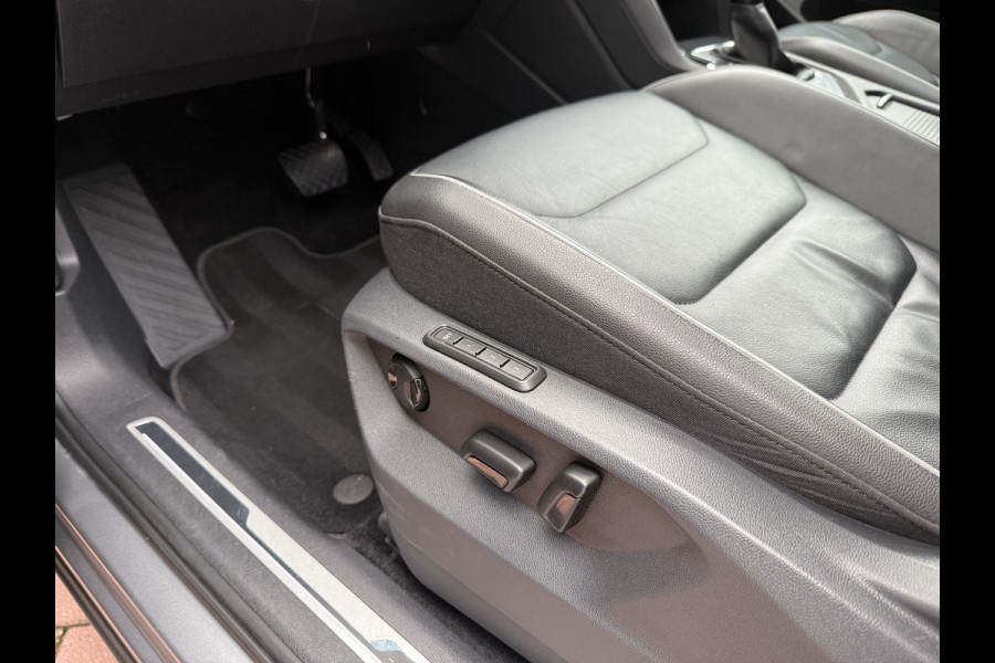 Volkswagen Tiguan Allspace 1.5 TSI Highline 7p. DSG Highline | R-line | Pano dak