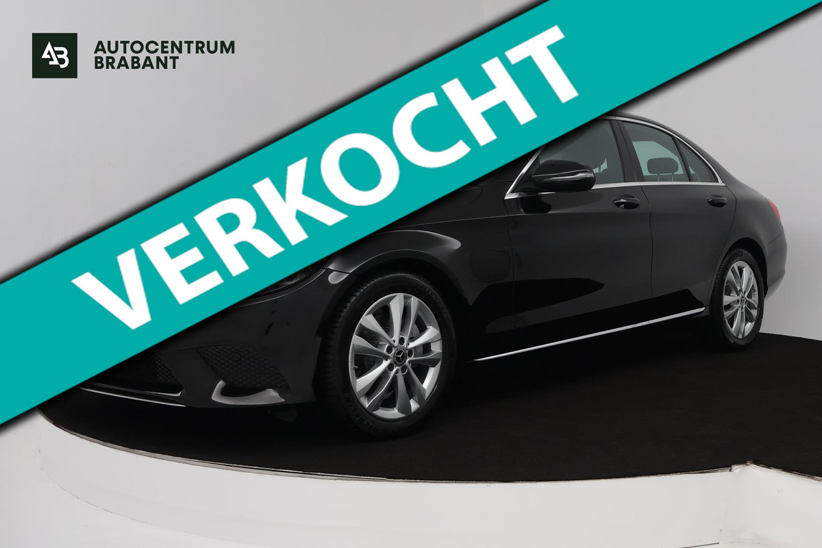 Mercedes-Benz C-Klasse 200 Premium Plus Pack (SFEERVERLICHTING, STOELVERWARMING, ACHTERUITRIJCAMERA, ELEKTR STOELEN, NL-AUTO) Mercedes-Benz C-Klasse 200 Premium Plus Pack (SFEERVERLICHTING, STOELVERWARMING, ACHTERUITRIJCAMERA, ELEKTR STOELEN, NL-AUTO)