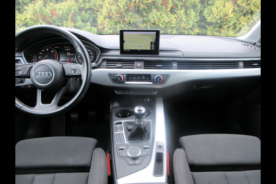 Audi A4 Avant 1.4 TFSI Lease Edition *Navi*Trekhaak*