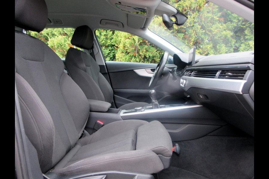 Audi A4 Avant 1.4 TFSI Lease Edition *Navi*Trekhaak*