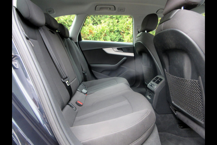 Audi A4 Avant 1.4 TFSI Lease Edition *Navi*Trekhaak*