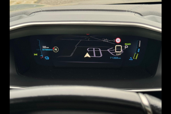 Peugeot e-208 EV GT 350 50 kWh, adaptief cruise control, panoramadak 1/2 lederen sportinterieur, 1 e eigenaar,nl auto nap