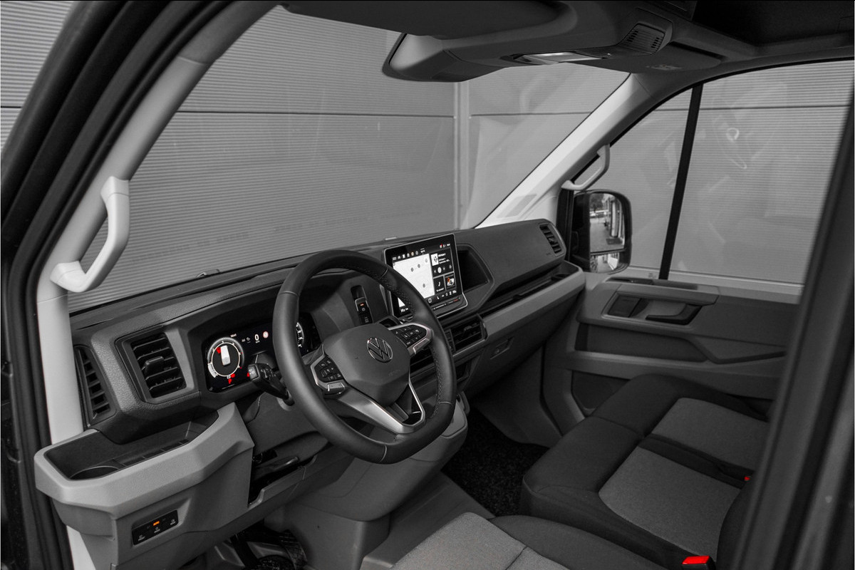 Volkswagen Crafter 35 2.0 TDI L3H2 Black Pack Vol+ ACC Dubbel Schuifdeur BPM Vrij Facelift LED Volkswagen Crafter 35 2.0 TDI L3H2 Black Pack Vol+ ACC Dubbel Schuifdeur BPM Vrij Facelift LED