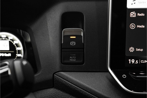 Volkswagen Crafter 35 2.0 TDI L3H2 Black Pack Vol+ ACC Dubbel Schuifdeur BPM Vrij Facelift LED