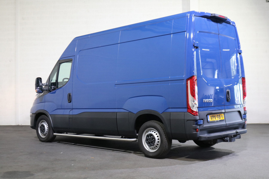 Iveco Daily 35S14 L2 H2 Airco Automaat 3.5T Trekhaak Iveco Daily 35S14 L2 H2 Airco Automaat 3.5T Trekhaak