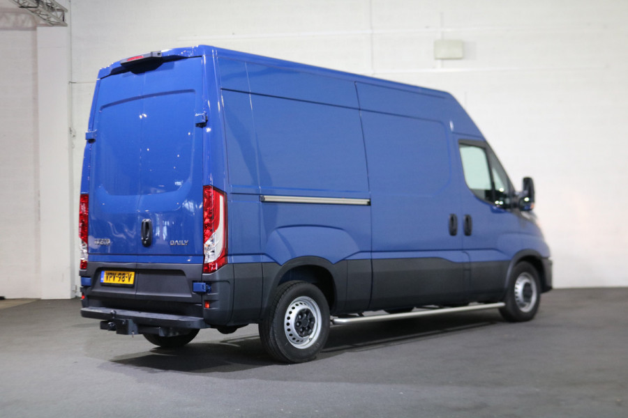 Iveco Daily 35S14 L2 H2 Airco Automaat 3.5T Trekhaak Iveco Daily 35S14 L2 H2 Airco Automaat 3.5T Trekhaak