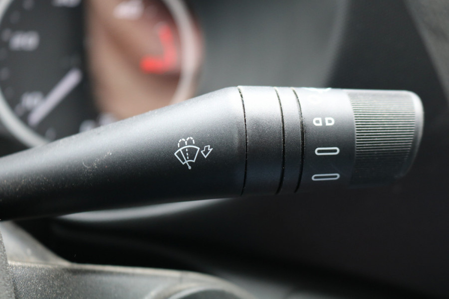 Iveco Daily 35S14 L2 H2 Airco Automaat 3.5T Trekhaak Iveco Daily 35S14 L2 H2 Airco Automaat 3.5T Trekhaak