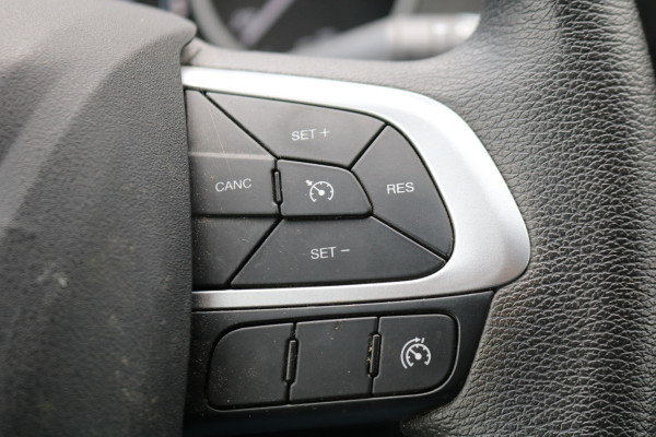 Iveco Daily 35S14 L2 H2 Airco Automaat 3.5T Trekhaak Iveco Daily 35S14 L2 H2 Airco Automaat 3.5T Trekhaak